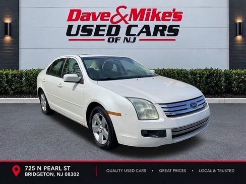 Used 2009 Ford Fusion SE FWD image 1