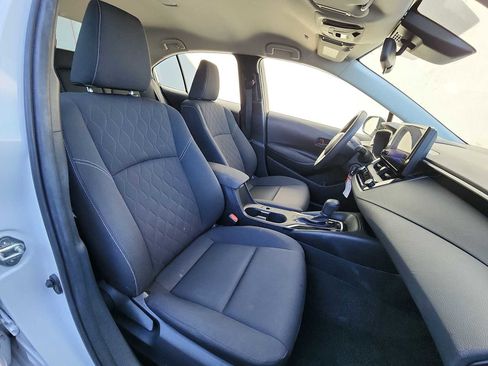 Used 2024 Toyota Corolla LE image 25