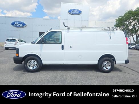 Used 2015 Chevrolet Express 2500 RWD image 1