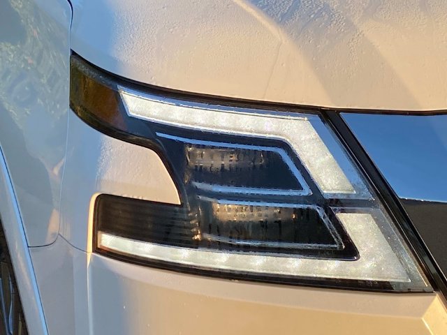 Used 2022 Nissan Armada SL AWD/4WD image 4