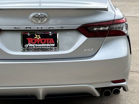 Used 2024 Toyota Camry XSE FWD image 6