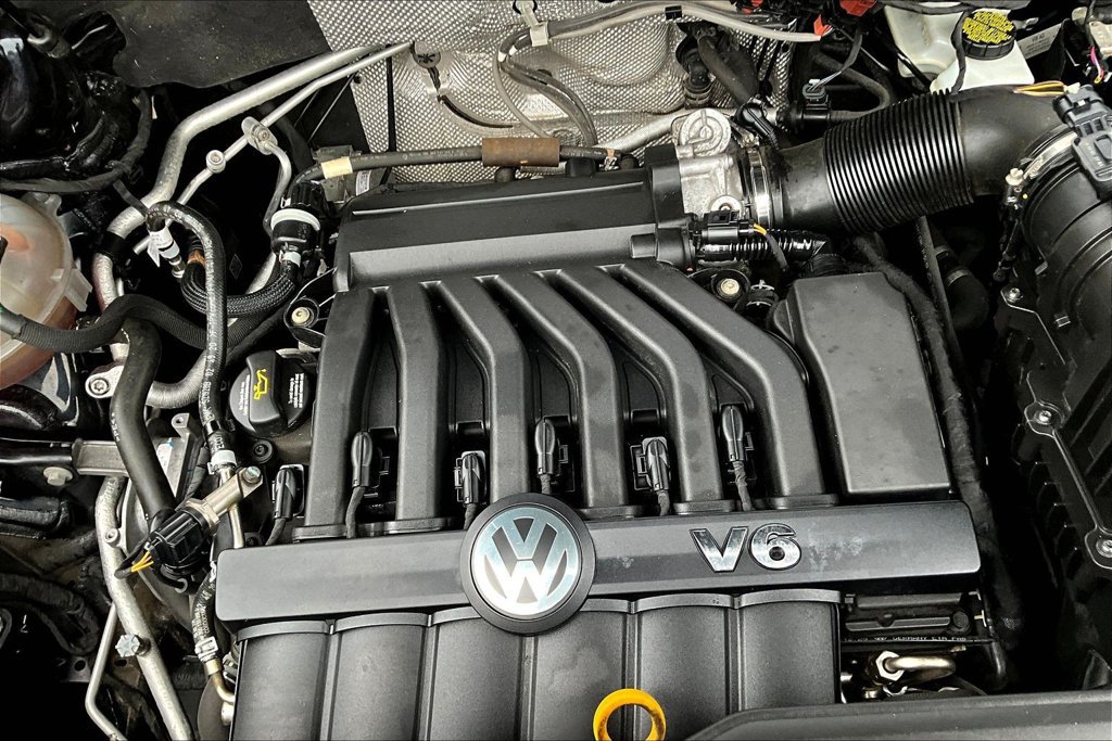 Used 2021 Volkswagen Atlas SEL R-Line w/ MDO Package (Bench Seat) AWD/4WD image 34