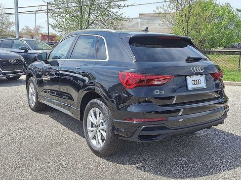 Used 2025 Audi Q3 2.0T Premium w/ Convenience Package image 3