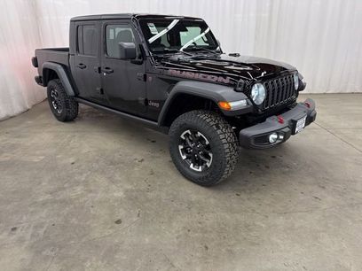New 2026 Jeep Gladiator Rubicon w/ Steel Power Dome Hood Package