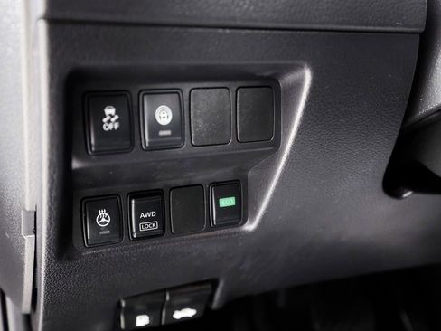 Used 2017 Nissan Rogue Sport SL w/ SL Premium Package image 25