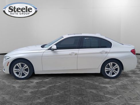 Used 2018 BMW 330i xDrive Sedan AWD/4WD image 14