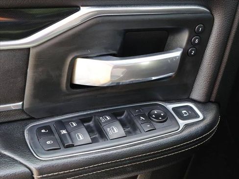 Used 2020 RAM 2500 Laramie w/ Night Edition AWD/4WD image 12