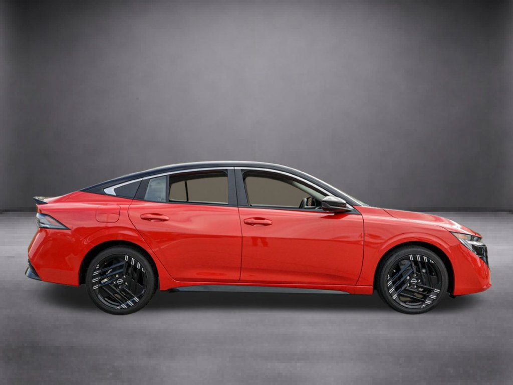 Used 2026 Nissan Sentra SR w/ Floor Mat Package FWD image 3