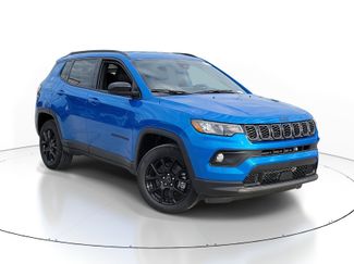 New 2026 Jeep Compass Latitude video 1