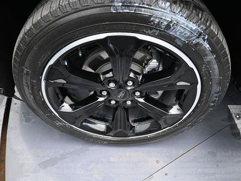 Certified 2023 Ford Expedition Limited RWD image 25