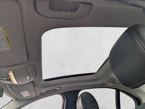 Used 2021 Mercedes-Benz C 300 Sedan w/ Premium Package image 16