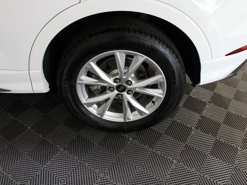 New 2025 Audi Q3 2.0T Premium image 26