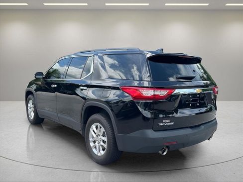 Used 2019 Chevrolet Traverse LT FWD image 3