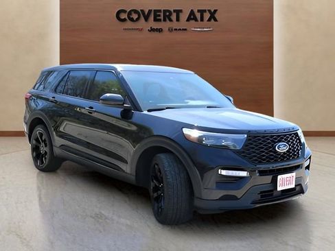 Used 2022 Ford Explorer ST w/ ST Street Pack image 7