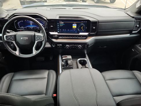 Used 2023 Chevrolet Silverado 1500 RST AWD/4WD image 18