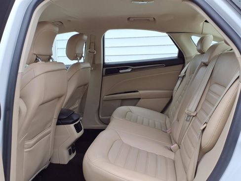 Used 2014 Ford Fusion Energi SE image 11