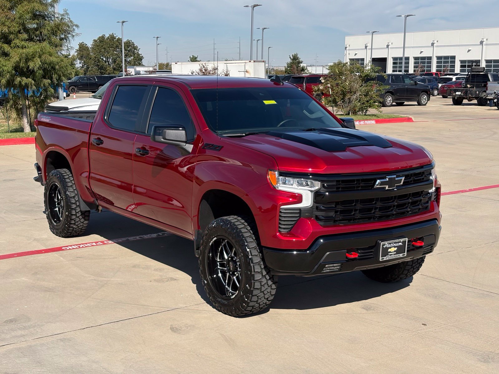 Used 2025 Chevrolet Silverado 1500 LT Trail Boss w/ Convenience Package II AWD/4WD image 13
