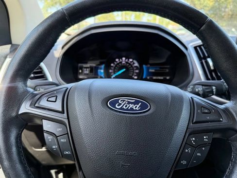 Used 2022 Ford Edge Titanium AWD/4WD image 21