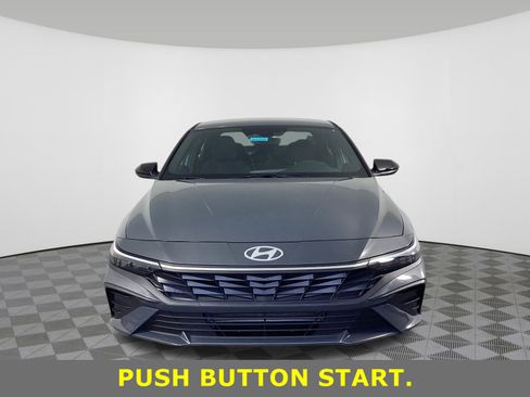 Certified 2025 Hyundai Elantra Sport image 7