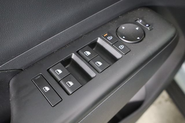 Used 2024 Hyundai Kona SEL AWD/4WD image 20