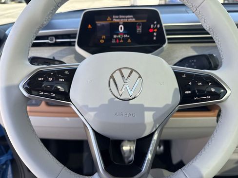 New 2025 Volkswagen ID. Buzz 1st Edition image 16