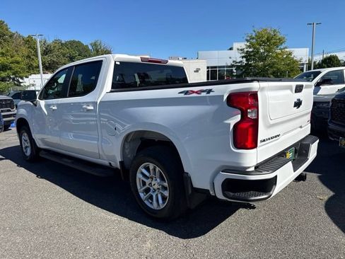Used 2023 Chevrolet Silverado 1500 RST AWD/4WD image 17