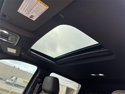 Used 2024 GMC Sierra 2500 Denali w/ Denali Reserve Package image 25