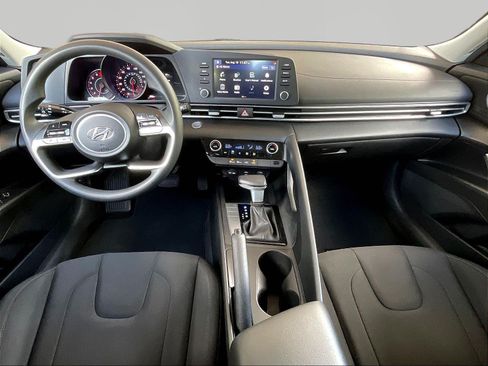 Used 2023 Hyundai Elantra SEL FWD image 7