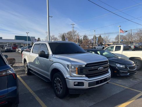Used 2018 Ford F150 XLT w/ Equipment Group 302A Luxury image 3