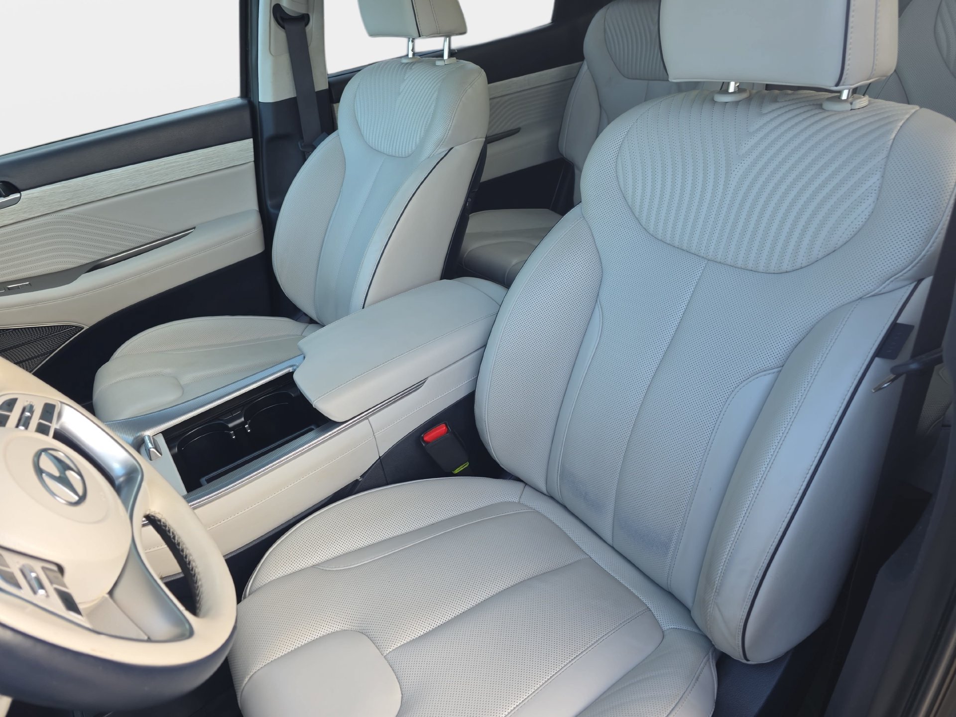 Used 2023 Hyundai Palisade Calligraphy w/ Winter Package FWD image 15