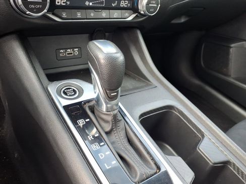 Used 2021 Nissan Sentra SV image 23