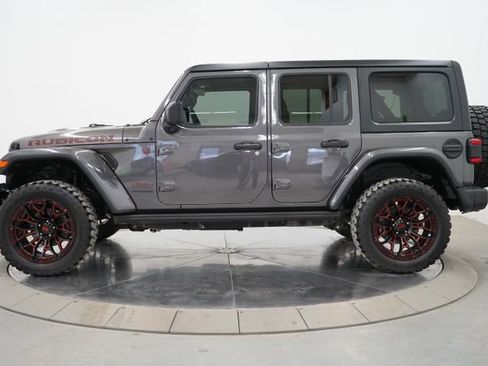 Used 2018 Jeep Wrangler Unlimited Rubicon w/ Dual Top Group image 4