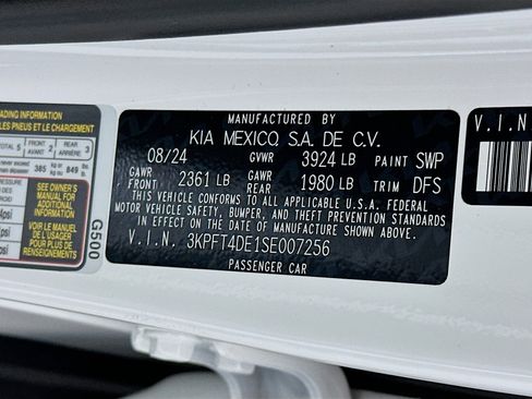 Used 2025 Kia K4 LXS image 12