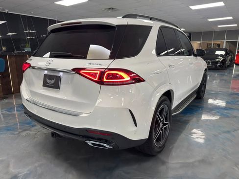 Used 2021 Mercedes-Benz GLE 350 4MATIC w/ AMG Line Exterior image 7
