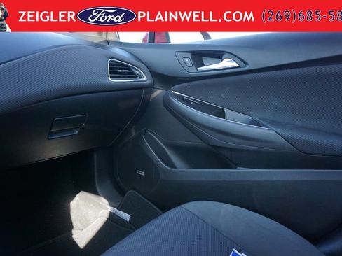 Used 2016 Chevrolet Cruze LT w/ Sun And Sound Package FWD image 30