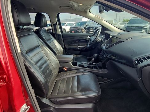 Used 2017 Ford Escape Titanium image 27