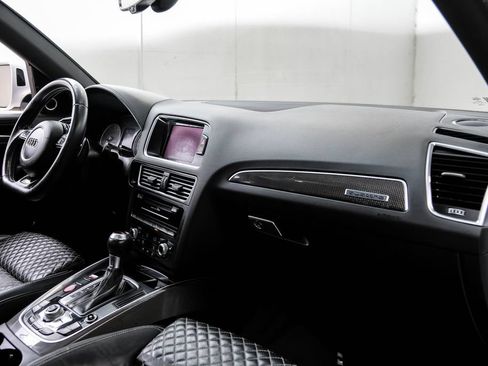 Used 2016 Audi SQ5 Premium Plus w/ Technology Package AWD/4WD image 17