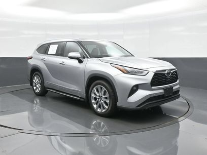 Used 2022 Toyota Highlander Limited