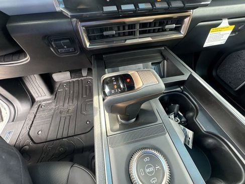 New 2025 GMC Hummer EV 2X AWD/4WD image 19