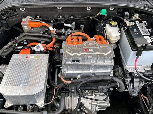 Used 2019 Volkswagen e-Golf SE image 32