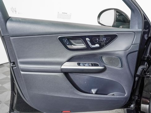 Certified 2025 Mercedes-Benz GLC 300 image 20