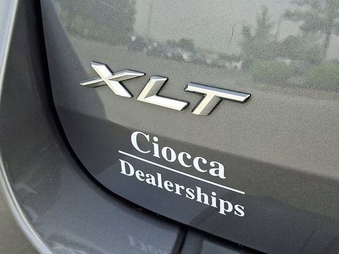 Used 2022 Ford Explorer XLT w/ Equipment Group 202A image 31