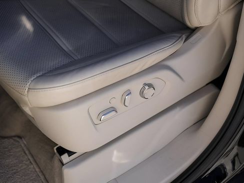 Used 2025 Cadillac Escalade Sport Platinum AWD/4WD image 8