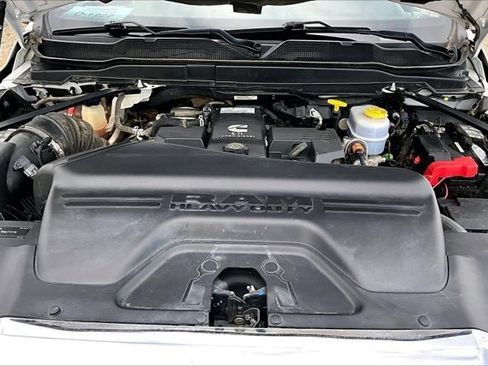 Used 2022 RAM 3500 Tradesman w/ Safety Group image 29