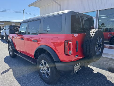 Used 2024 Ford Bronco Big Bend AWD/4WD image 2