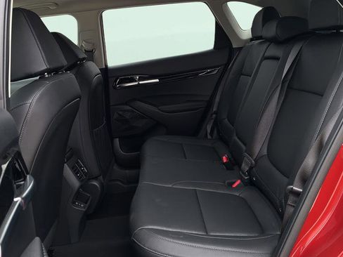 New 2026 Kia Seltos SX w/ SX Sunroof Package image 16