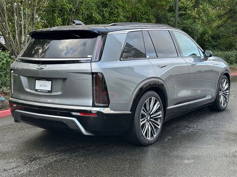 New 2026 Cadillac Vistiq Premium Luxury image 5