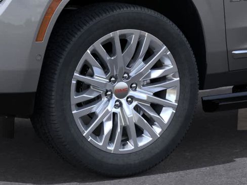 New 2026 GMC Yukon Denali w/ Sun & Power Step Package AWD/4WD image 9