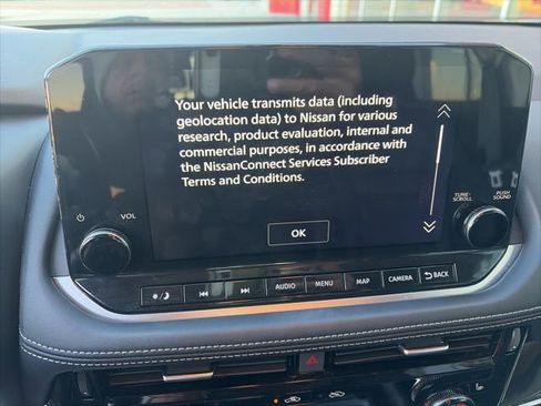 Used 2023 Nissan Rogue SL w/ SL Premium Package image 15