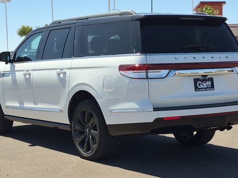 Used 2023 Lincoln Navigator L Black Label AWD/4WD image 5